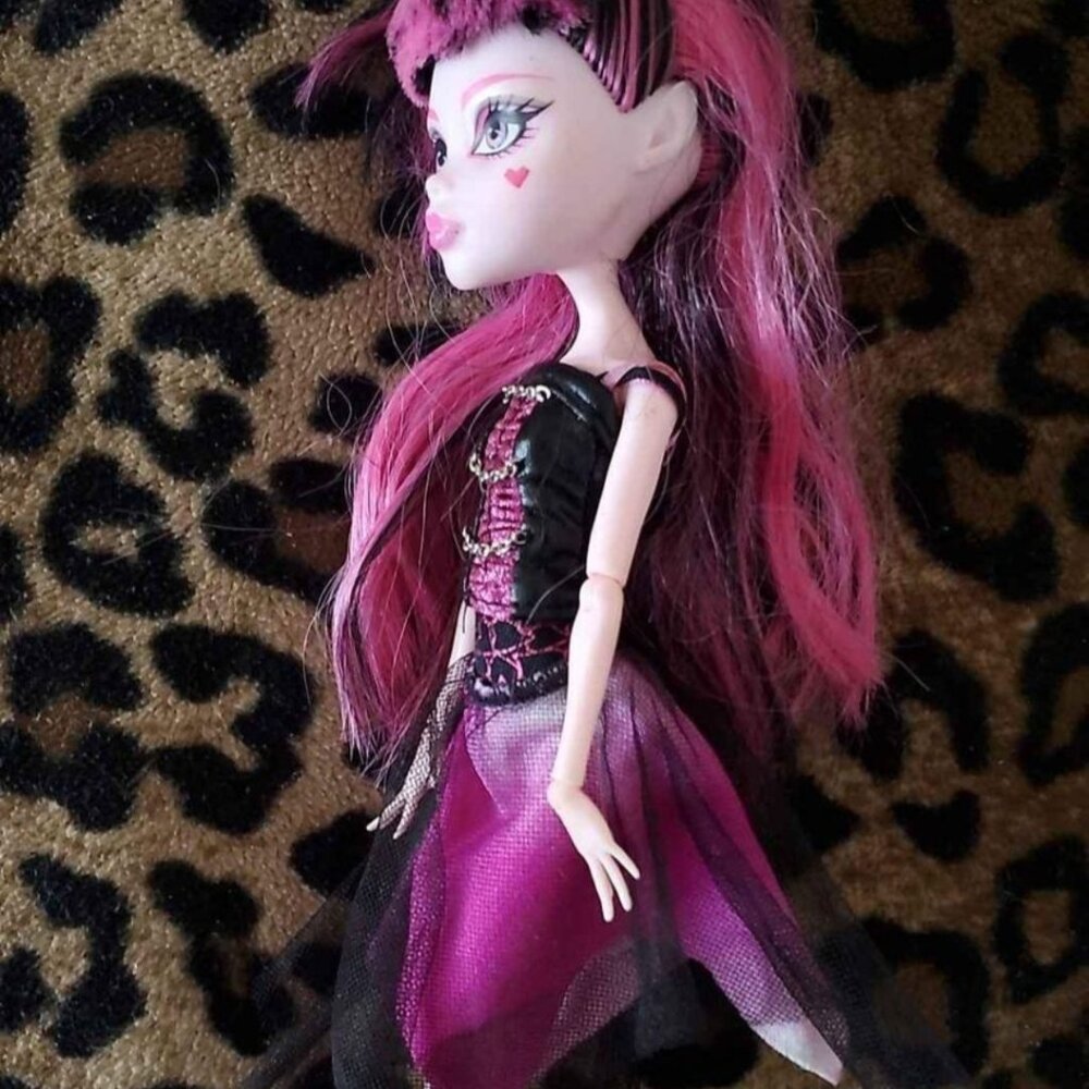 Monster High exchange Draculaura